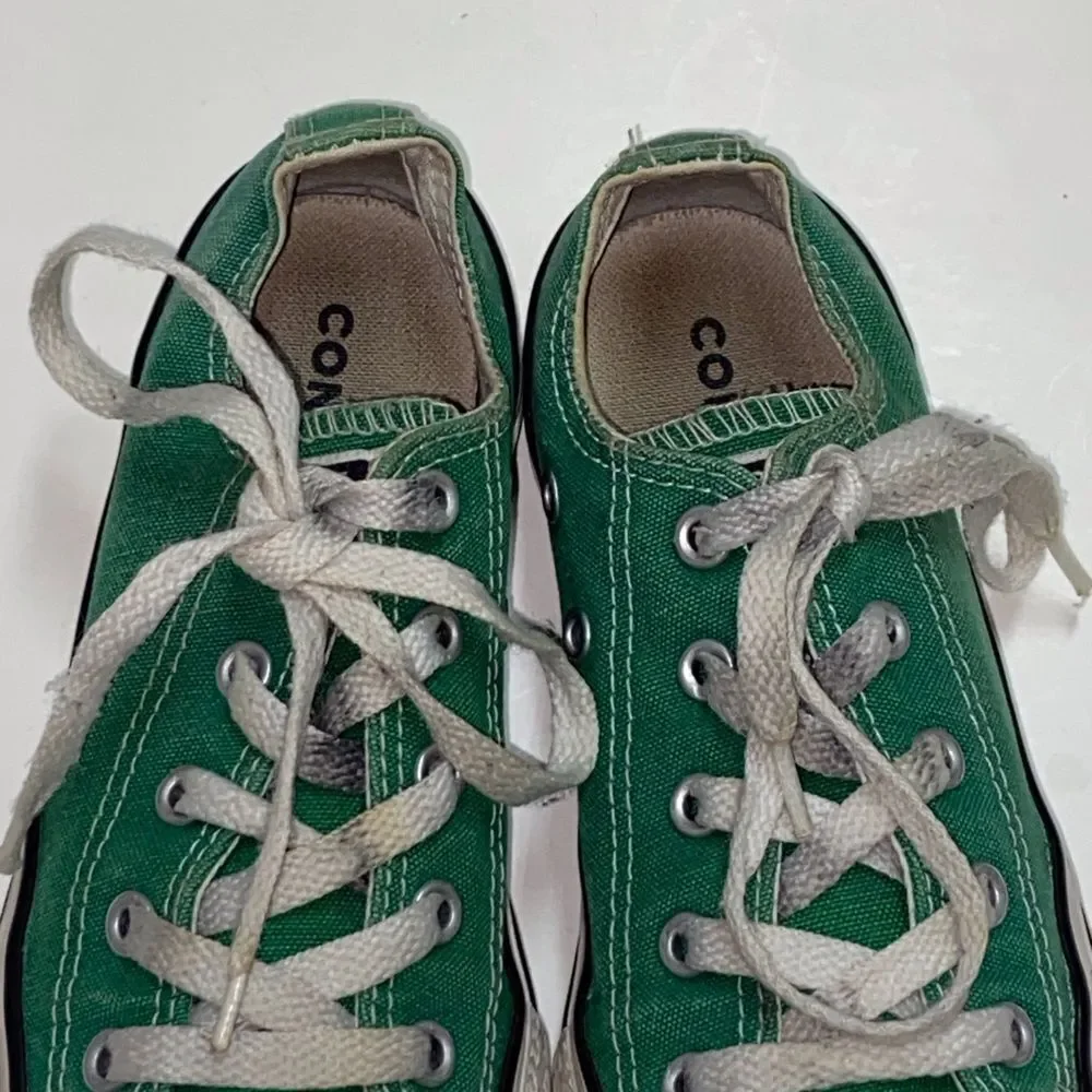 Converse Kids Green and White Sneakers Size 1